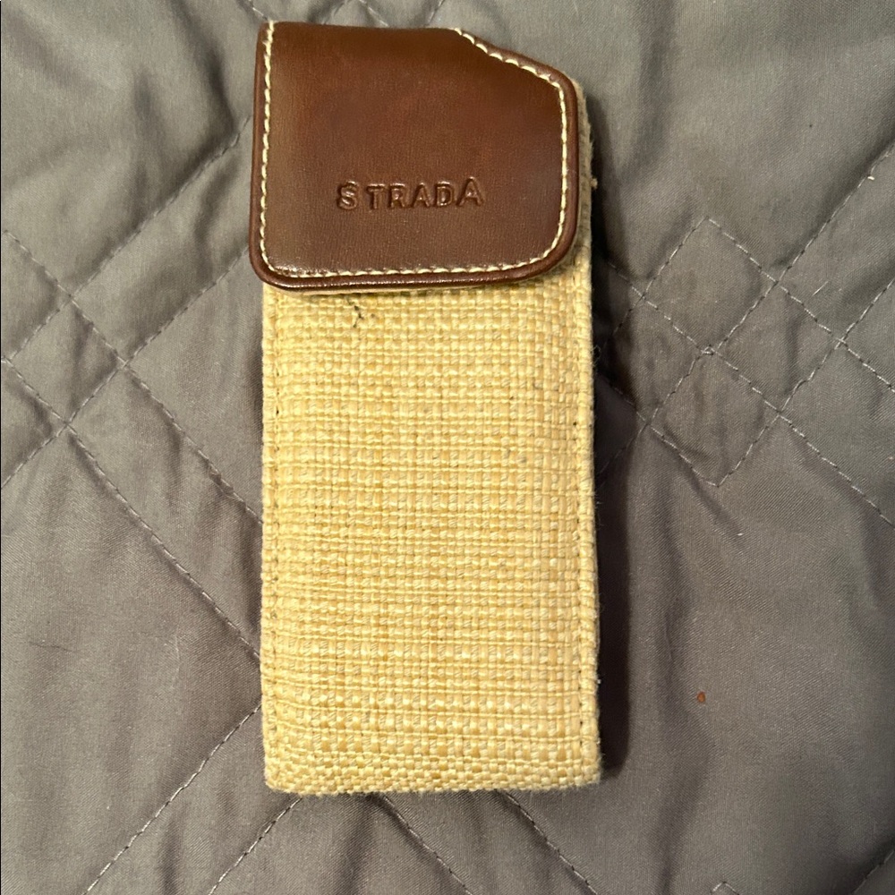 Strada Cream and Brown Organizer